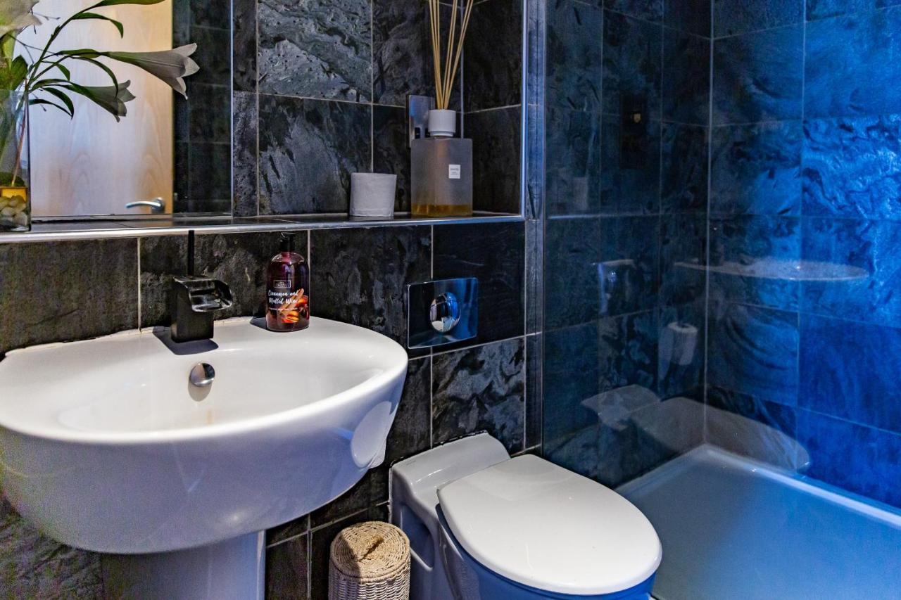Spacious 3-Bed Penthouse With City Sky Line Views Sheffield Exteriér fotografie