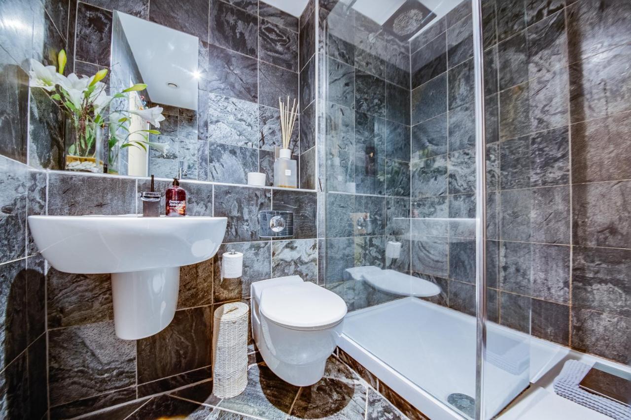 Spacious 3-Bed Penthouse With City Sky Line Views Sheffield Exteriér fotografie